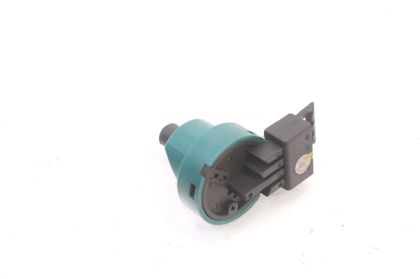 photo de INTERRUPTOR DE IGNIÇÃO PIAGGIO NRG POWER PUREJET 50 (2018 - 2021) - Outro ângulo de visão