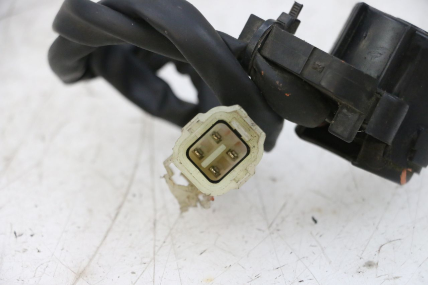 photo de INTERRUPTOR DE IGNIÇÃO HONDA NSR R 125 (1994 - 2003) - Outro ângulo de visão