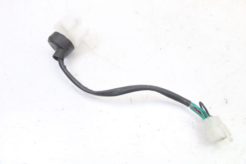 photo de INTERRUPTOR DE IGNIÇÃO PEUGEOT TWEET 4T 50 (2023 - 2025) - Outro ângulo de visão