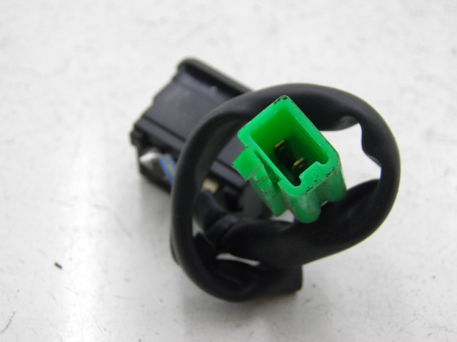 photo de INTERRUPTOR DE IGNIÇÃO PEUGEOT TWEET 4T 50 (2010 - 2014) - Detalhe da peça