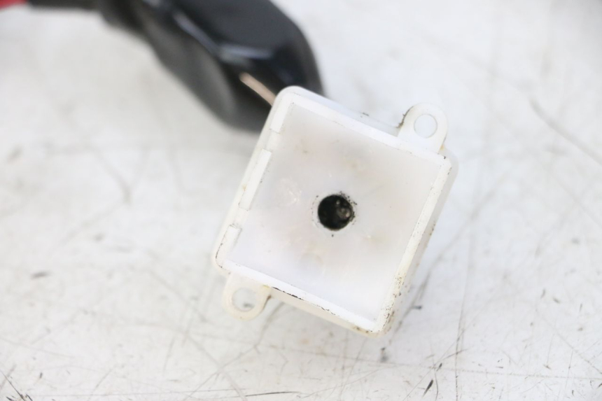photo de INTERRUPTOR DE IGNIÇÃO PEUGEOT VIVACITY 125 (2010 - 2017) - Zoom do estado de desgaste