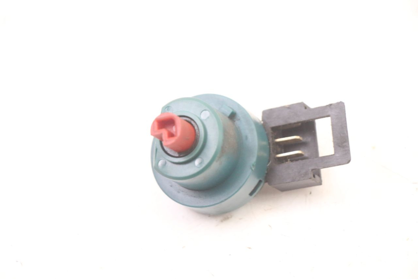 photo de INTERRUPTOR DE IGNIÇÃO PIAGGIO FLY 2T 50 (2004 - 2017) - Zoom do estado de desgaste