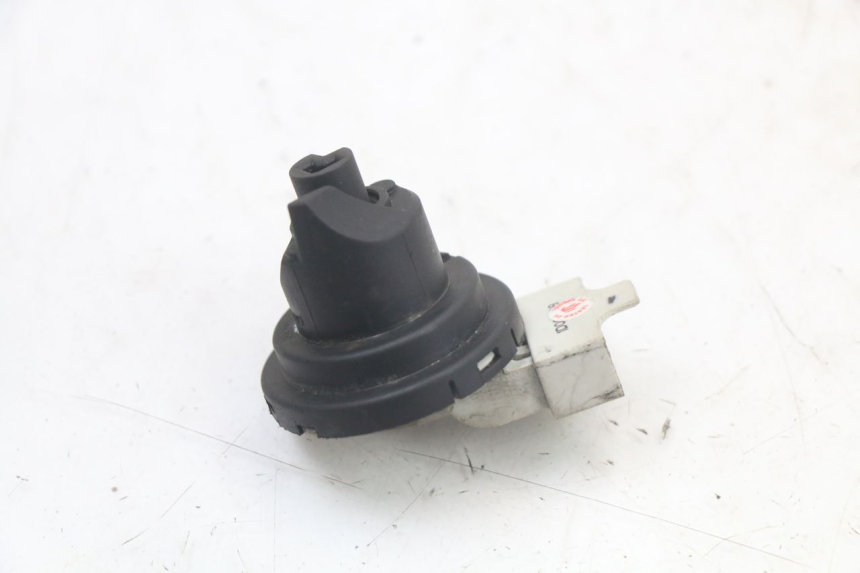 photo de INTERRUPTOR DE IGNIÇÃO PIAGGIO LIBERTY IGET 4T 50 (2021 - 2025) - Detalhe da peça