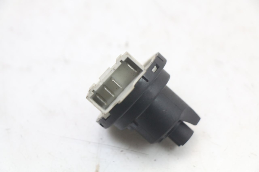photo de INTERRUPTOR DE IGNIÇÃO PIAGGIO LIBERTY IGET 4T 50 (2021 - 2025) - Outro ângulo de visão