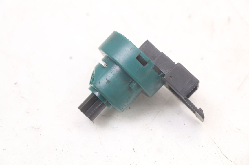 photo de INTERRUPTOR DE IGNIÇÃO PIAGGIO NEW TYPHOON 50 (2010 - 2017) - Vista principal