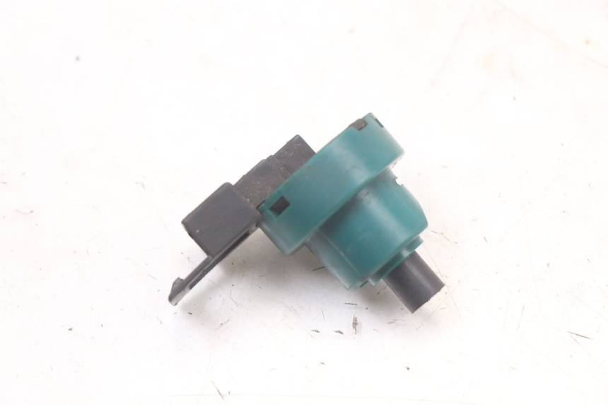 photo de INTERRUPTOR DE IGNIÇÃO PIAGGIO NEW TYPHOON 50 (2010 - 2017) - Zoom do estado de desgaste
