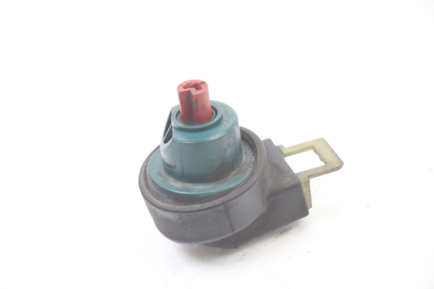 photo de INTERRUPTOR DE IGNIÇÃO PIAGGIO X8 125 (2004 - 2007) - Vista principal