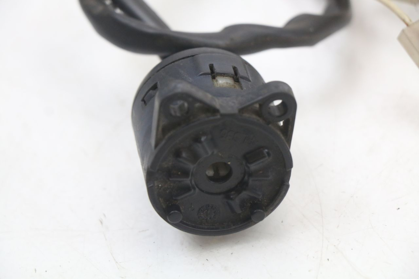 photo de INTERRUPTOR DE IGNIÇÃO APRILIA RS 50 (2006 - 2010) - Detalhe da peça