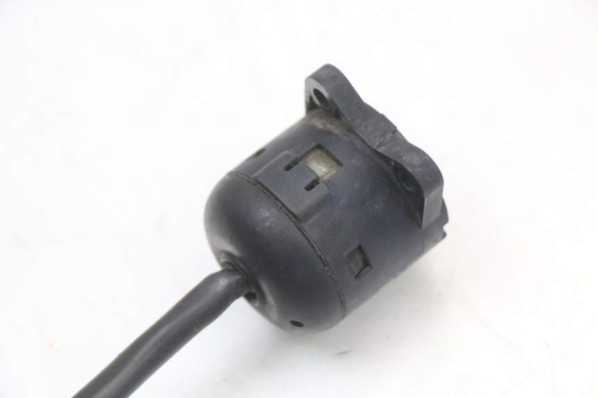 photo de INTERRUPTOR DE IGNIÇÃO APRILIA RS 50 (2006 - 2010) - Zoom do estado de desgaste
