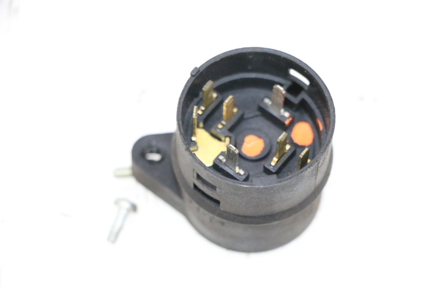 photo de INTERRUPTOR DE IGNIÇÃO PEUGEOT SATELIS COMPRESSOR K15 125 (2006 - 2009) - Vista principal