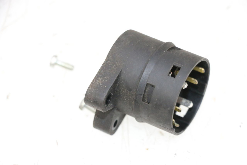photo de INTERRUPTOR DE IGNIÇÃO PEUGEOT SATELIS COMPRESSOR K15 125 (2006 - 2009) - Zoom do estado de desgaste