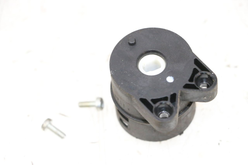 photo de INTERRUPTOR DE IGNIÇÃO PEUGEOT SATELIS COMPRESSOR K15 125 (2006 - 2009) - Outro ângulo de visão