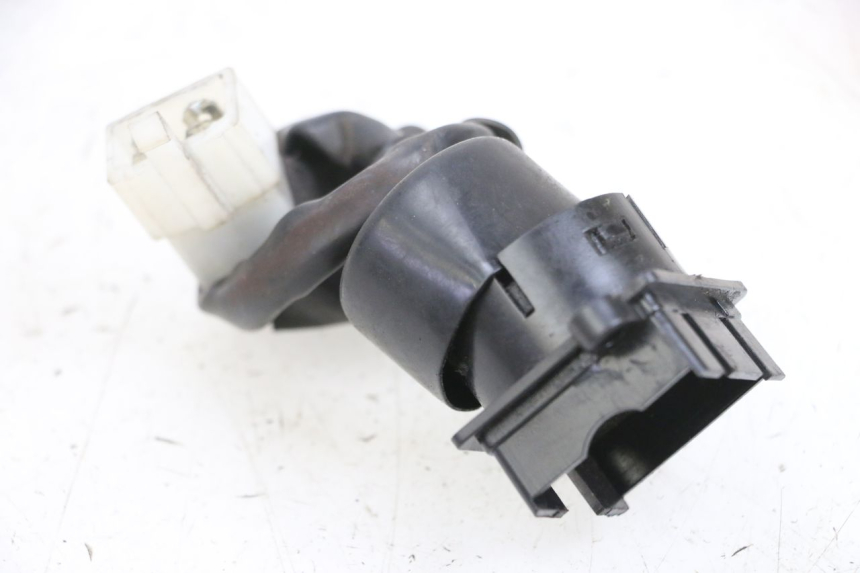 photo de INTERRUPTOR DE IGNIÇÃO PEUGEOT SPEEDFIGHT 4 4T EFI 50 (2021 - 2025) - Detalhe da peça