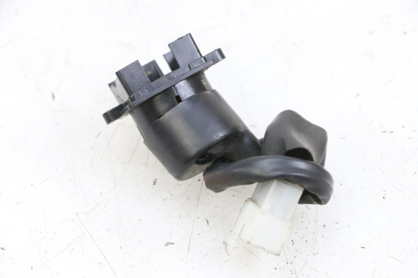 photo de INTERRUPTOR DE IGNIÇÃO PEUGEOT SPEEDFIGHT 4 4T EFI 50 (2021 - 2025) - Outro ângulo de visão