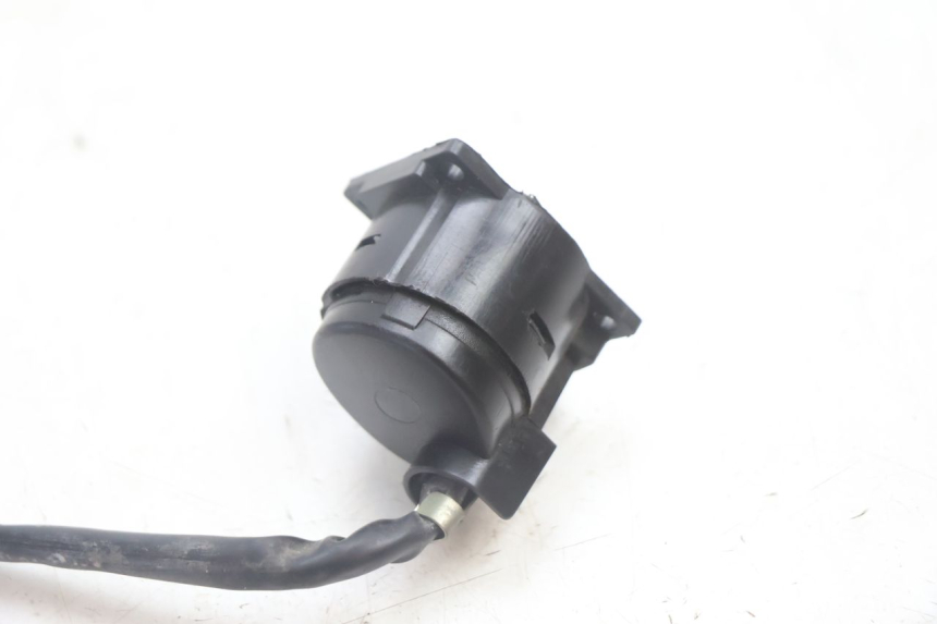 photo de CHAVE DE CORTE RAZZO STEED 125 (2012 - 2018) - Outro ângulo de visão