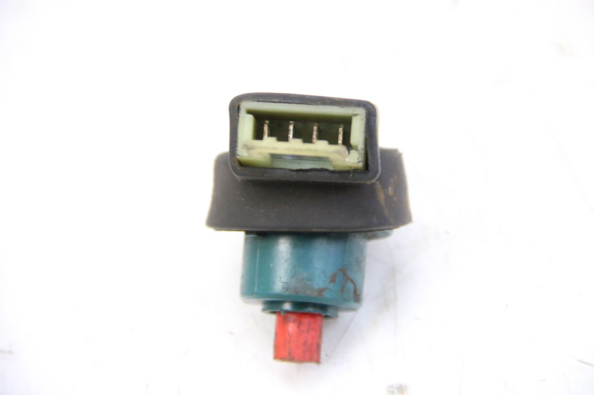 photo de INTERRUPTOR DE IGNIÇÃO PIAGGIO VESPA GRANTURISMO 125 (2003 - 2007) - Detalhe da peça