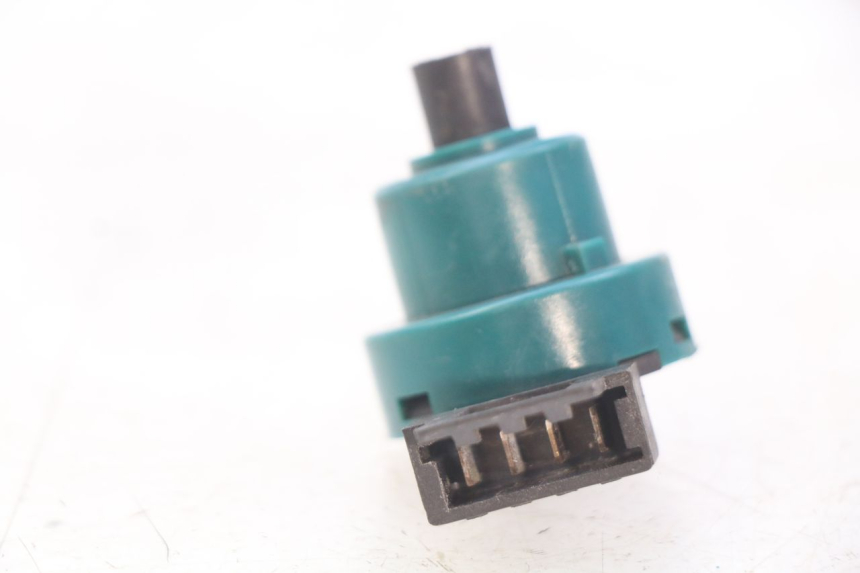 photo de INTERRUPTOR DE IGNIÇÃO PIAGGIO VESPA PRIMAVERA 2T 50 (2013 - 2018) - Detalhe da peça