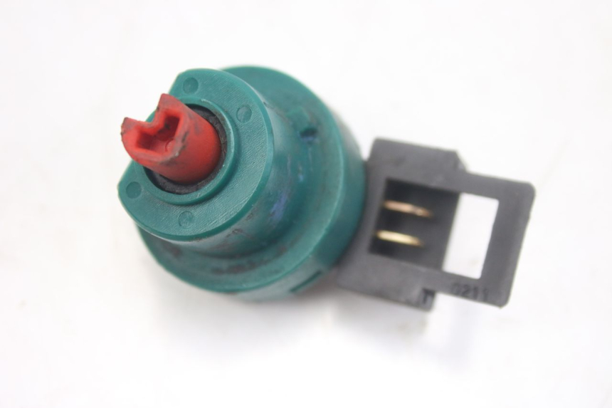 photo de INTERRUPTOR DE IGNIÇÃO PIAGGIO VESPA S 2T 50 (2007 - 2014) - Zoom do estado de desgaste
