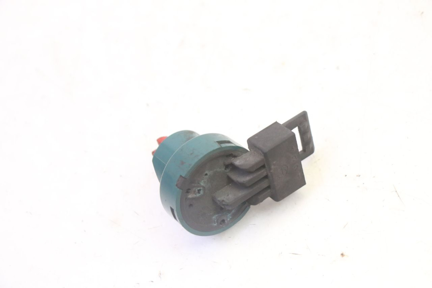 photo de INTERRUPTOR DE IGNIÇÃO PIAGGIO VESPA S 2T 50 (2007 - 2014) - Detalhe da peça