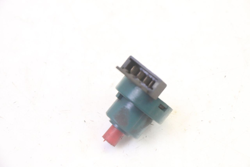 photo de INTERRUPTOR DE IGNIÇÃO PIAGGIO VESPA S 2T 50 (2007 - 2014) - Outro ângulo de visão