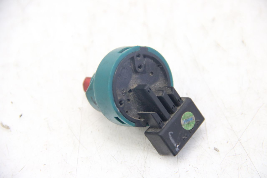 photo de INTERRUPTOR DE IGNIÇÃO PIAGGIO VESPA SPRINT 2T 50 (2014 - 2018) - Outro ângulo de visão