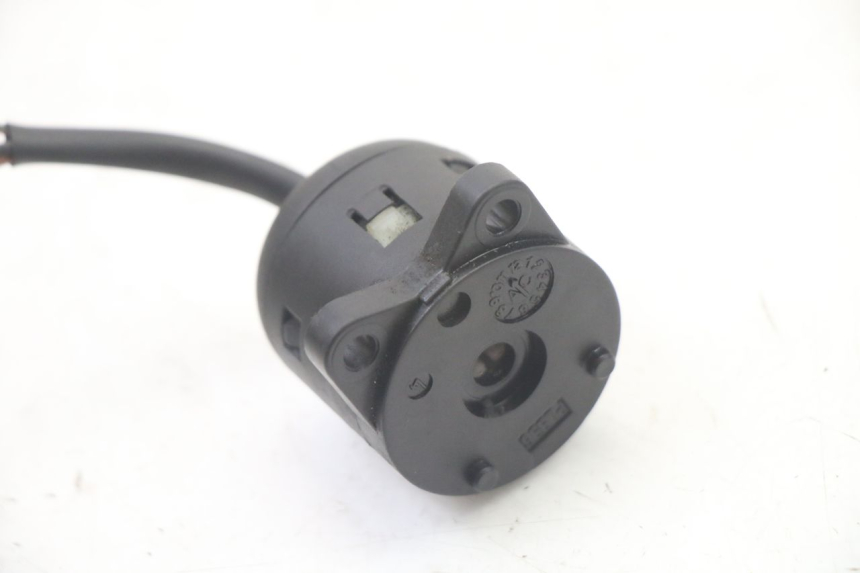 photo de INTERRUPTOR DE IGNIÇÃO YAMAHA WHY 50 (1998 - 2000) - Detalhe da peça