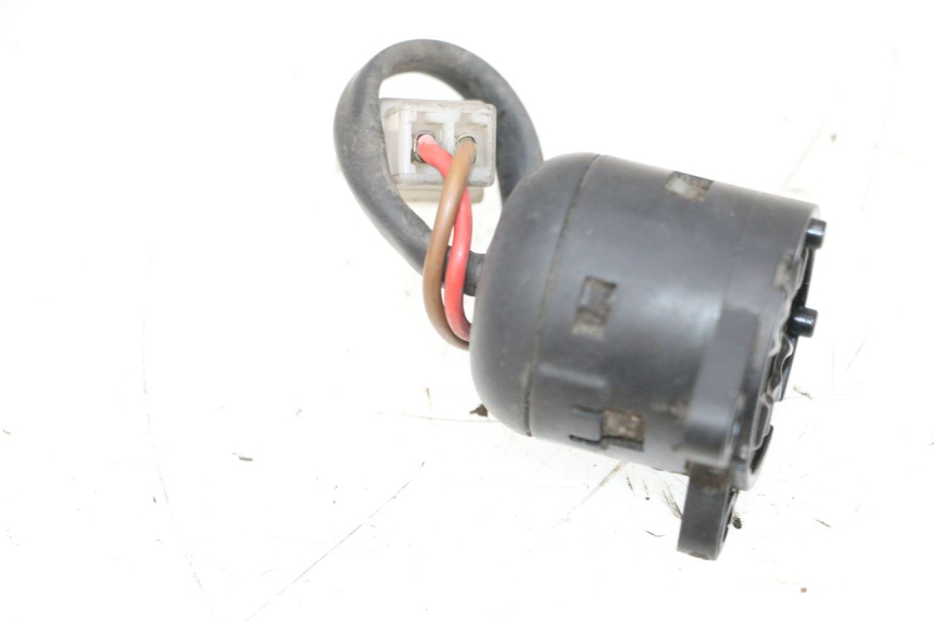 photo de INTERRUPTOR DE IGNIÇÃO YAMAHA XMAX X-MAX 125 (2006 - 2009) - Outro ângulo de visão