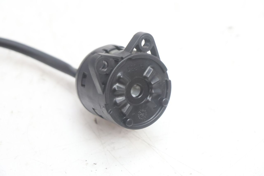 photo de INTERRUPTOR DE IGNIÇÃO YAMAHA XMAX X-MAX 125 (2006 - 2009) - Detalhe da peça
