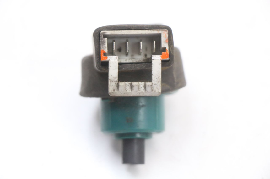 photo de INTERRUPTOR DE IGNIÇÃO PIAGGIO X10 125 (2012 - 2017) - Outro ângulo de visão