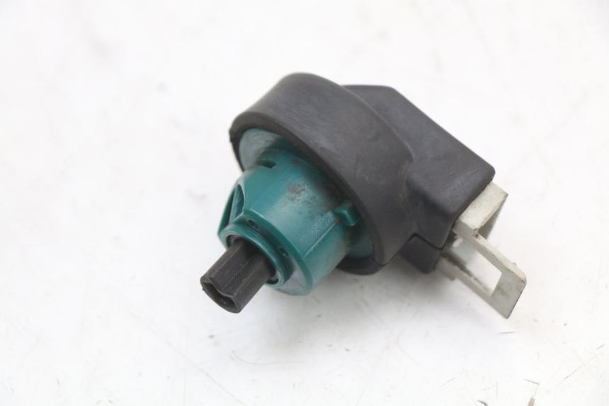 photo de INTERRUPTOR DE IGNIÇÃO PIAGGIO X10 125 (2012 - 2017) - Vista principal