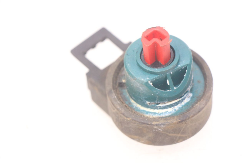 photo de INTERRUPTOR DE IGNIÇÃO PIAGGIO X7 125 (2007 - 2013) - Vista principal