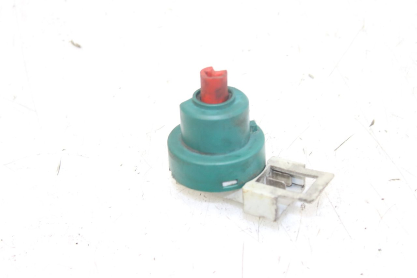 photo de INTERRUPTOR DE IGNIÇÃO PIAGGIO X9 EVOLUTION 250 (2003 - 2007) - Vista principal