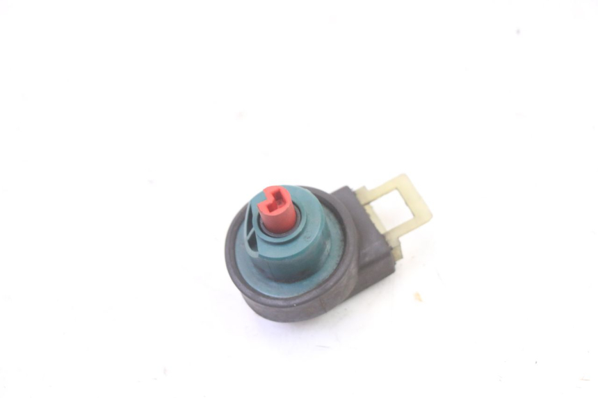 photo de INTERRUPTOR DE IGNIÇÃO PIAGGIO X9 EVOLUTION 125 (2003 - 2007) - Zoom do estado de desgaste