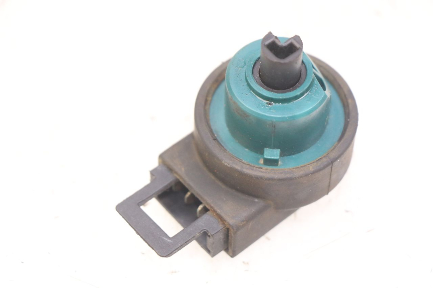 photo de INTERRUPTOR DE IGNIÇÃO PIAGGIO X9 125 (2000 - 2003) - Detalhe da peça