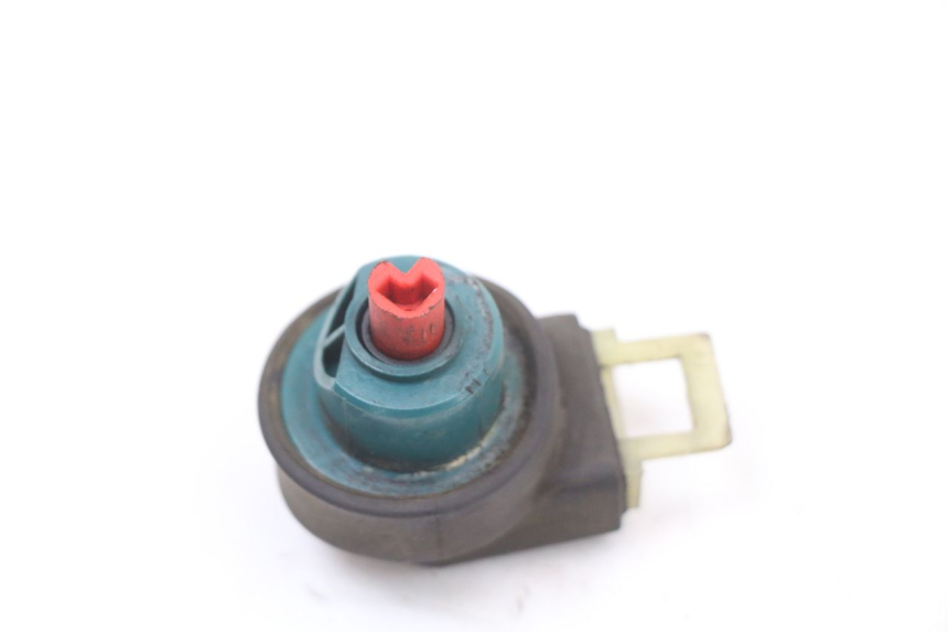 photo de INTERRUPTOR DE IGNIÇÃO PIAGGIO X9 125 (2000 - 2003) - Zoom do estado de desgaste