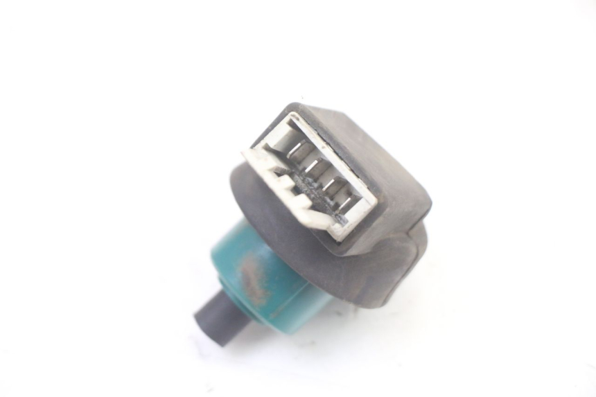 photo de INTERRUPTOR DE IGNIÇÃO PIAGGIO XEVO - X EVO 125 (2007 - 2017) - Outro ângulo de visão