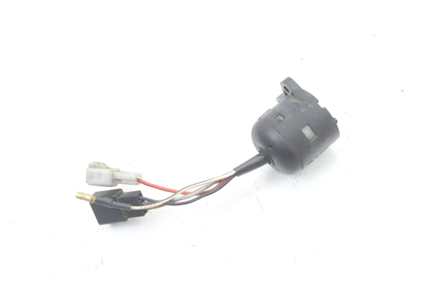 photo de INTERRUPTOR DE IGNIÇÃO YAMAHA BW'S NG NEXT GENERATION 50 (1996 - 2003) - Outro ângulo de visão