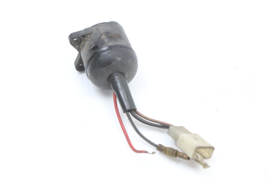 photo de INTERRUPTOR DE IGNIÇÃO YAMAHA YE ZEST 50 (1992 - 1998) - Outro ângulo de visão