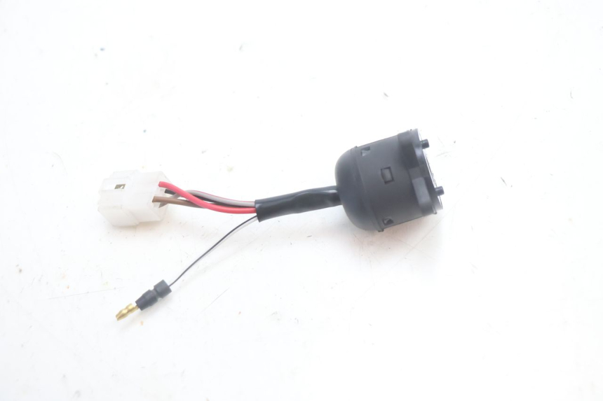 photo de INTERRUPTOR DE IGNIÇÃO YAMAHA YP MAJESTY 125 (2007 - 2010) - Zoom do estado de desgaste