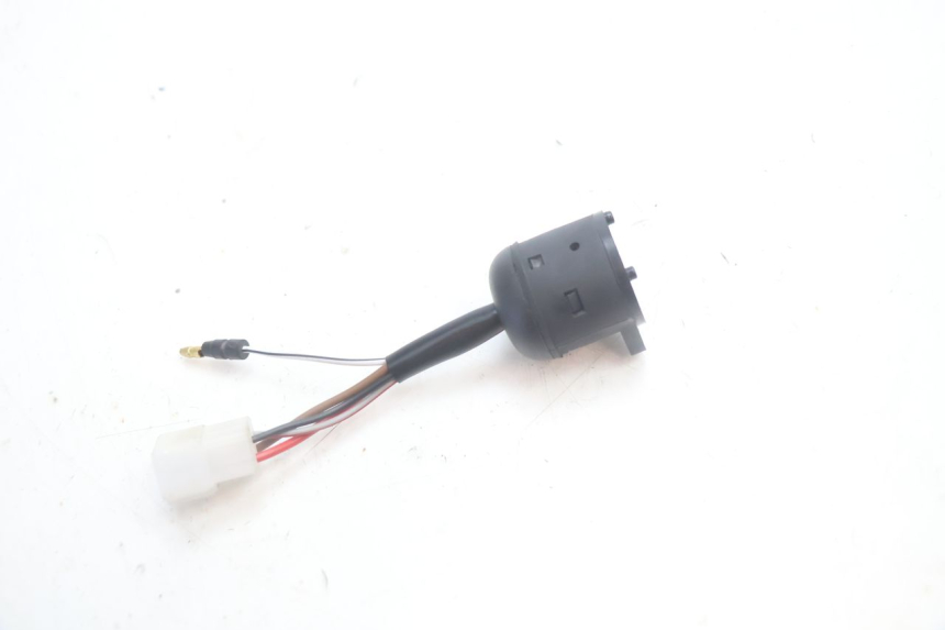 photo de INTERRUPTOR DE IGNIÇÃO YAMAHA YP MAJESTY 125 (2007 - 2010) - Outro ângulo de visão