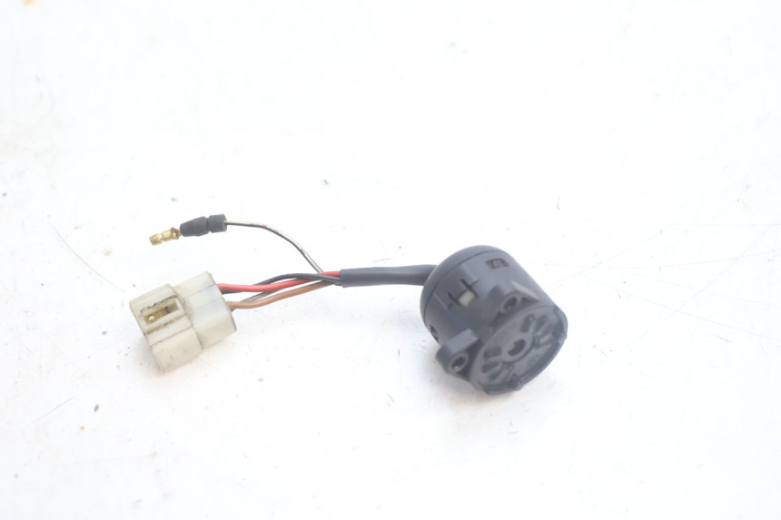 photo de INTERRUPTOR DE IGNIÇÃO YAMAHA YP MAJESTY 125 (2002 - 2006) - Vista principal