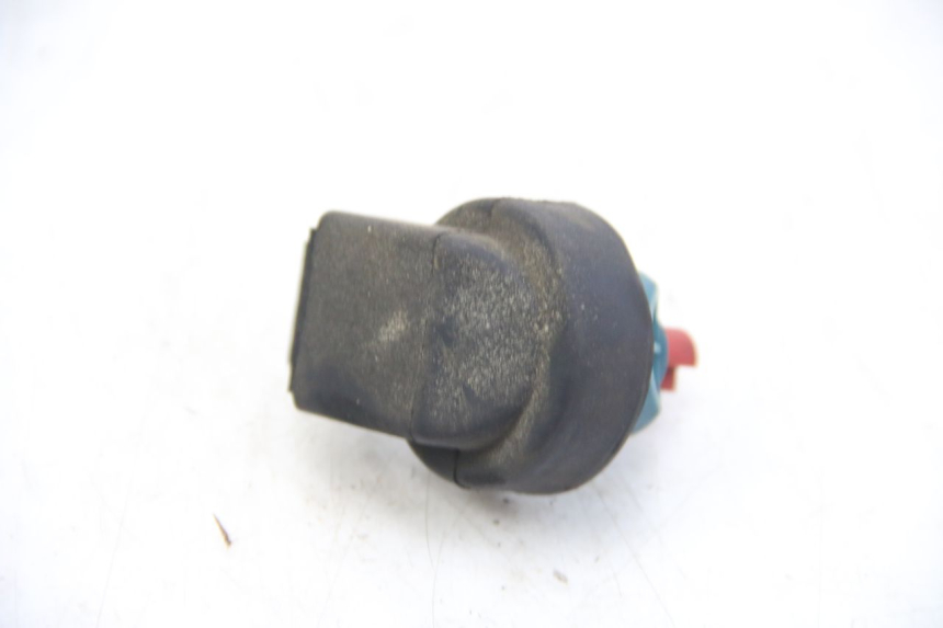 photo de INTERRUPTOR DE IGNIÇÃO PIAGGIO ZIP 2T 50 (2009 - 2019) - Outro ângulo de visão