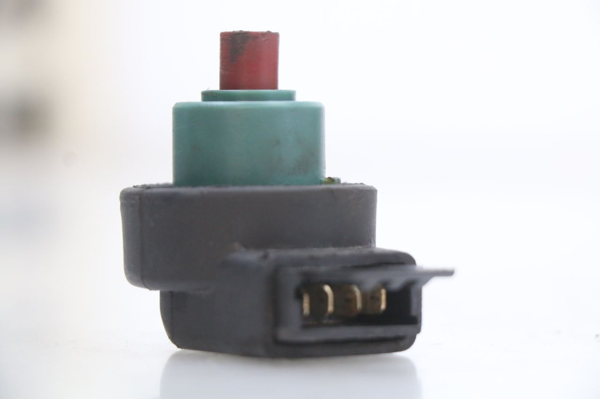 photo de INTERRUPTOR DE IGNIÇÃO PIAGGIO ZIP 2T 50 (2009 - 2019) - Zoom do estado de desgaste
