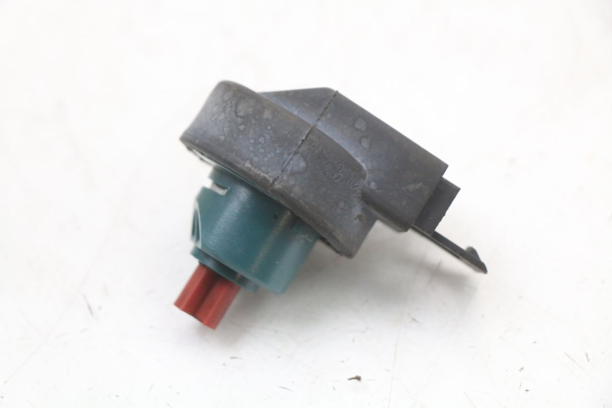 photo de INTERRUPTOR DE IGNIÇÃO PIAGGIO ZIP 2T 50 (2009 - 2019) - Vista principal
