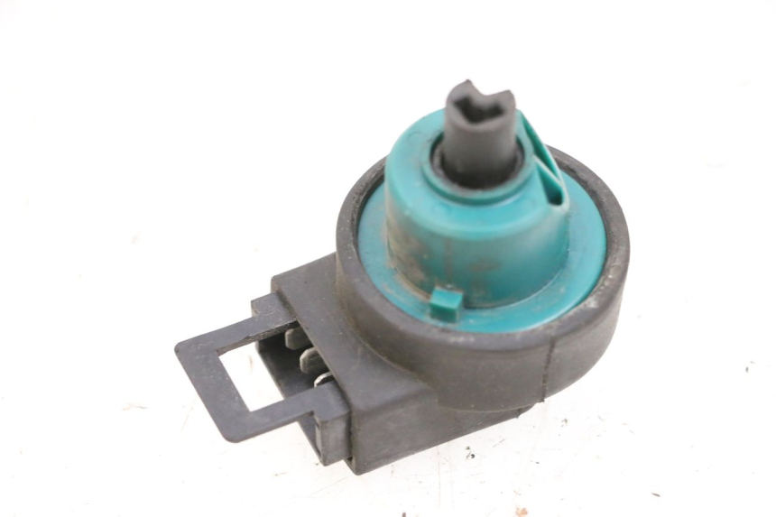 photo de INTERRUPTOR DE IGNIÇÃO PIAGGIO ZIP 2T 50 (2009 - 2019) - Vista principal