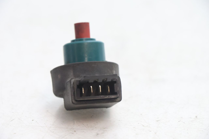 photo de INTERRUPTOR DE IGNIÇÃO PIAGGIO ZIP 2T 50 (2009 - 2019) - Outro ângulo de visão