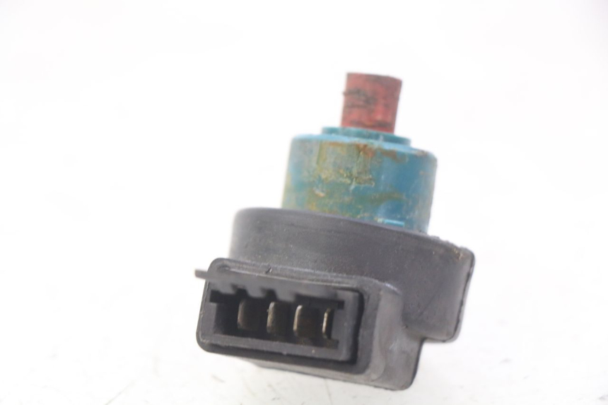 photo de INTERRUPTOR DE IGNIÇÃO PIAGGIO ZIP 4T 50 (2018 - 2020) - Zoom do estado de desgaste