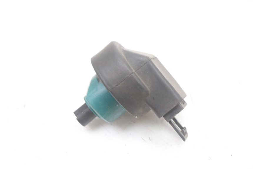 photo de INTERRUPTOR DE IGNIÇÃO PIAGGIO ZIP 4T 50 (2018 - 2020) - Zoom do estado de desgaste