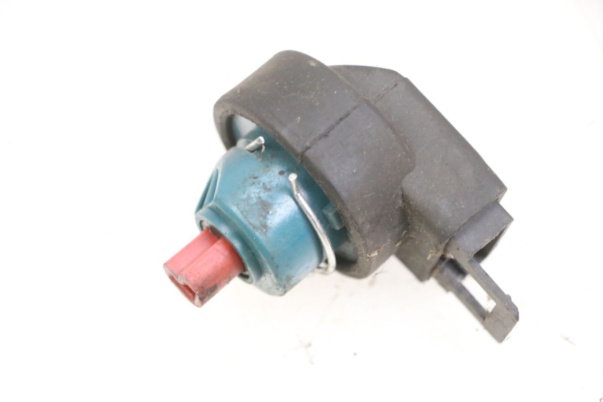 photo de INTERRUPTOR DE IGNIÇÃO PIAGGIO ZIP 4T 50 (2018 - 2020) - Zoom do estado de desgaste