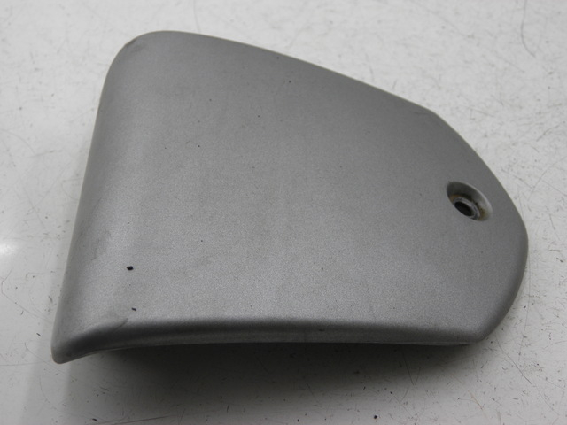 photo de PROTETOR DE GUIDÃO PIAGGIO MP3 RL 125 (2006 - 2014) - Zoom do estado de desgaste